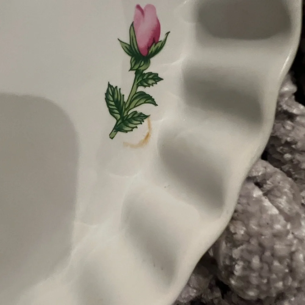 Vintage Christineholm Scalloped Pink Roses‎ Quiche Dish , Tart Pan, Pie Dish
